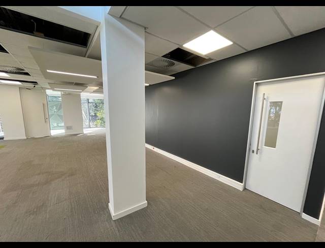 914M² OFFICE TO LET IN BELVEDERE TYGERBERG